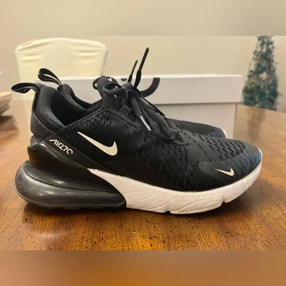 Nike Air Max 270 Black and White Sneakers - Picture 4 of 12